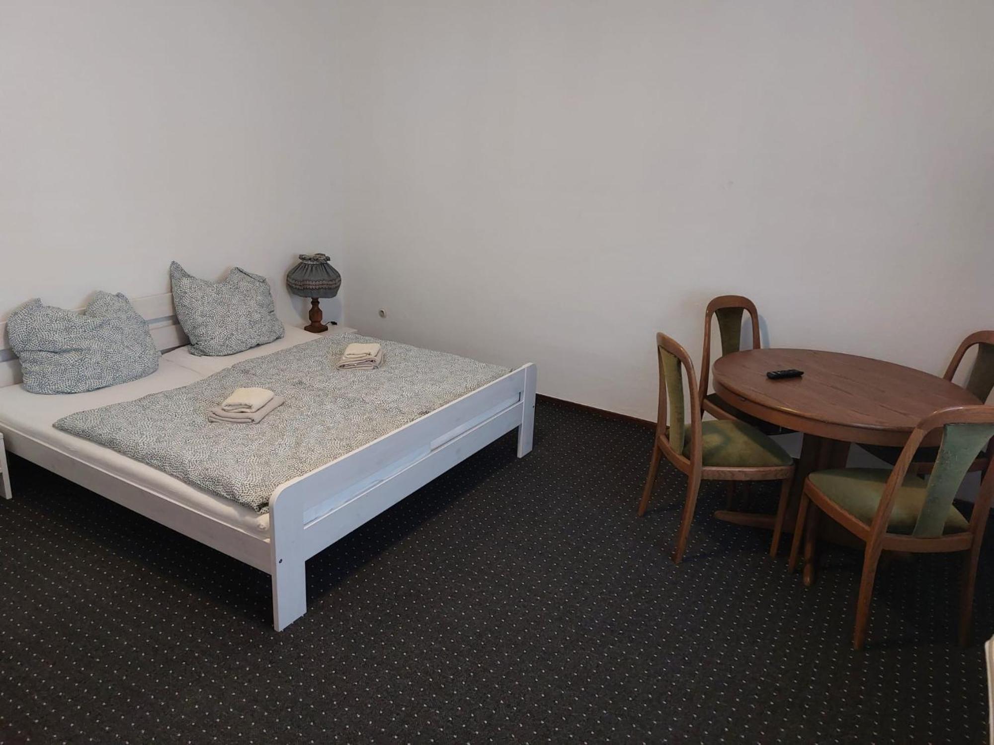 Ferienwohnung Sued บาดเอินเฮาเซน ภายนอก รูปภาพ